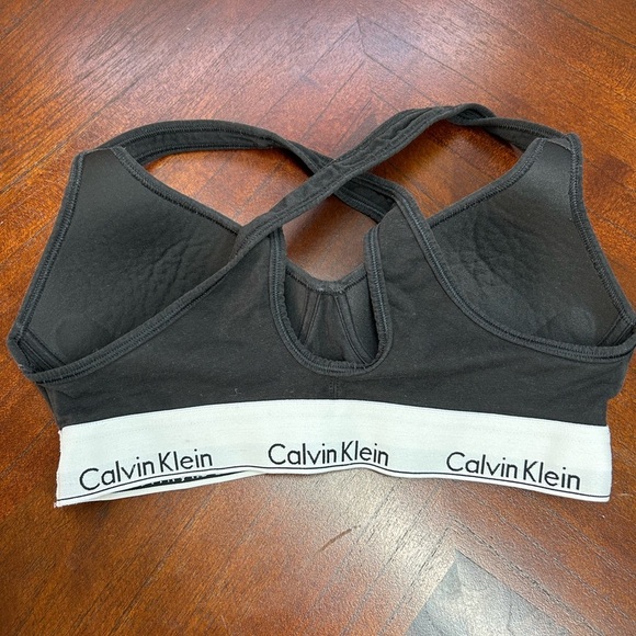 Set CALVIN KLEIN. BRA SIZE M - Picture 6 of 9